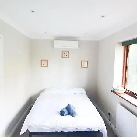 Old Slade Cottage - Train To London 30Mins, Heathrow 15Mins Away,Free Parking - En-Suit Rooms West Drayton  Habitación foto